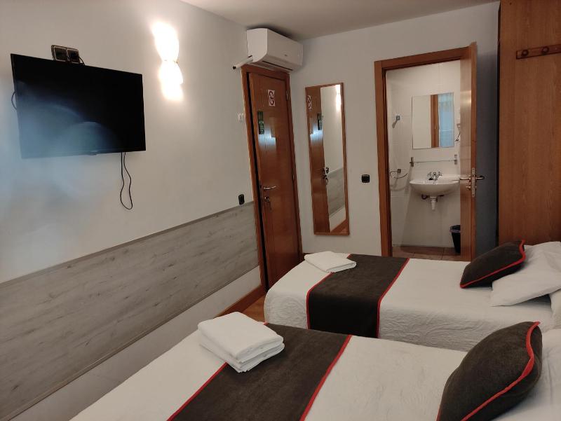 Pension AlojaDonosti - image 7