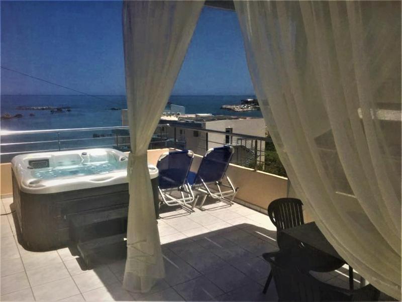 One-Bedroom Apartment with Sea View - Annex image 3