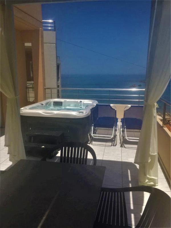 One-Bedroom Apartment with Sea View - Annex image 2