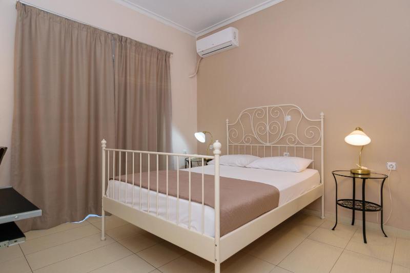 Archontiki City Hotel - image 4