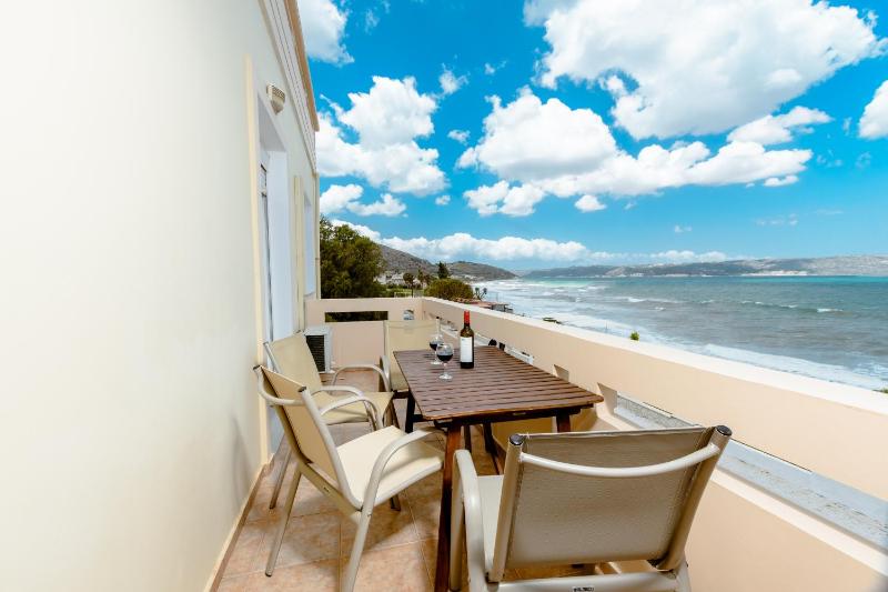 Two-Bedroom Apartment with Sea View image 4