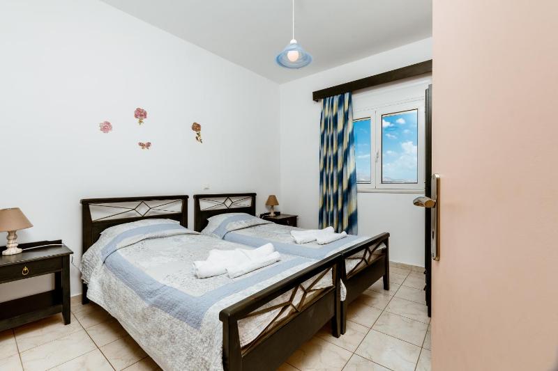 Two-Bedroom Apartment with Sea View image 3