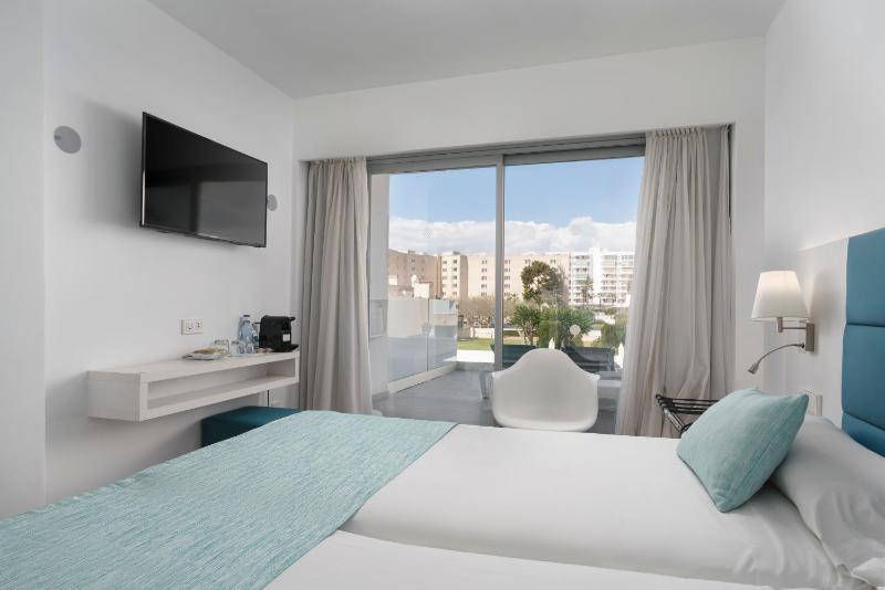 Superior Double Room with Terrace image 4