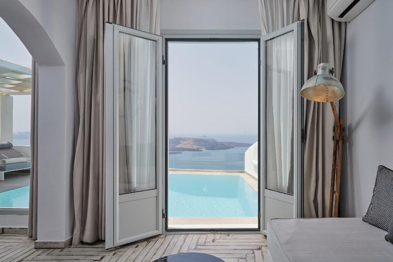 Sunset Suite with Private Pool - Sea and Caldera View image 3