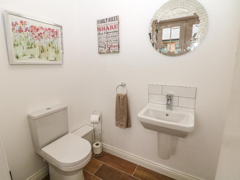 Chestnut Cottage - image 2