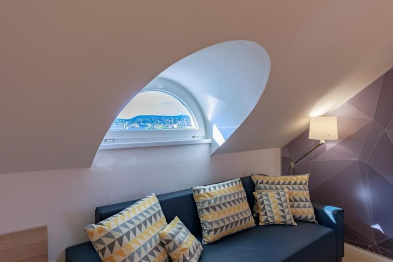 Superior double room with sofa bed image 4