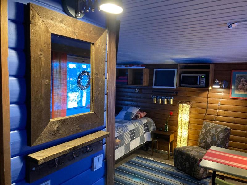 Cottage (2 Adults) image 1