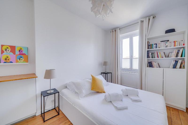 LE HUGUE UP - Bel appartement en plein coeur de Bordeaux - image 16