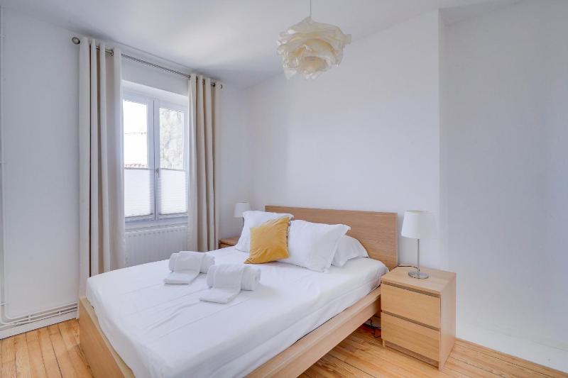 LE HUGUE UP - Bel appartement en plein coeur de Bordeaux - image 10