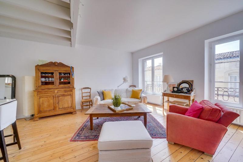 LE HUGUE UP - Bel appartement en plein coeur de Bordeaux - image 14