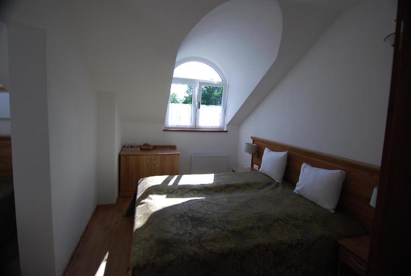 Quadruple Room with Private Bathroom image 4