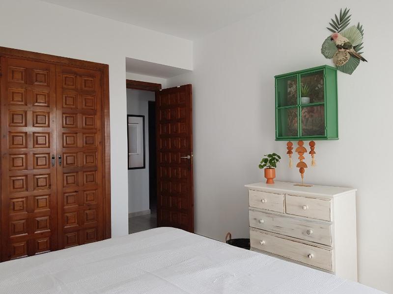 La Trufa - modern spacious home in Moraira with panoramic sea views - image 15