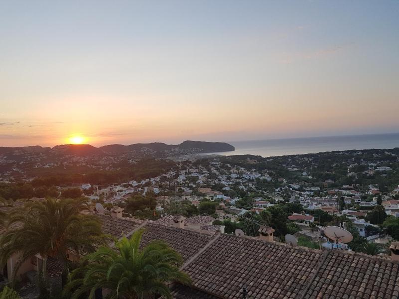 La Trufa - modern spacious home in Moraira with panoramic sea views - image 18