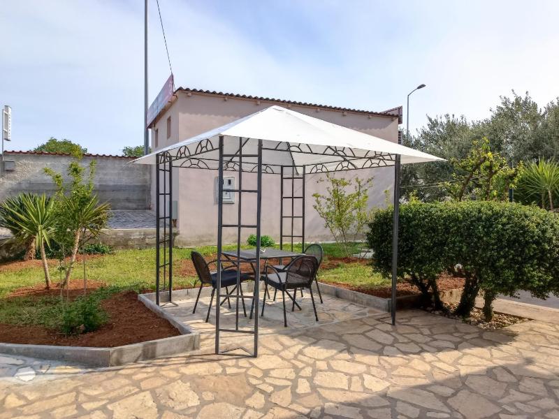 Pool house LUKA - image 43