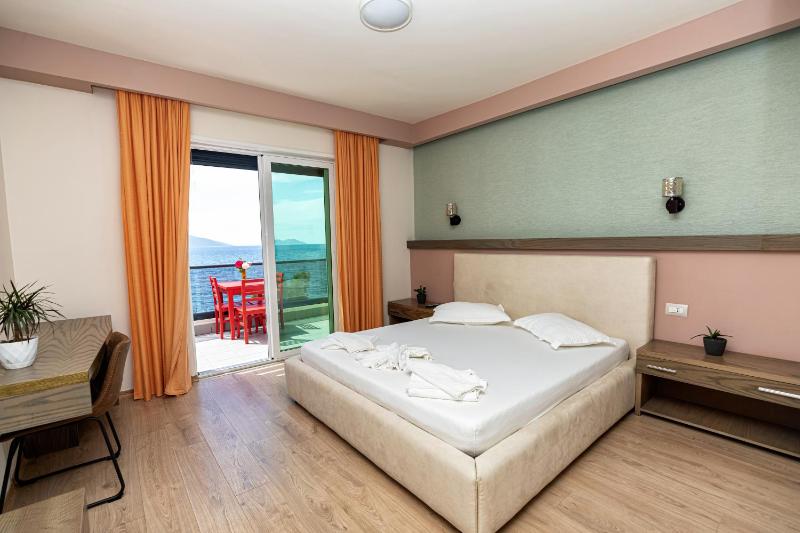 Two Bedroom Suite with Balcony and Sea View image 3