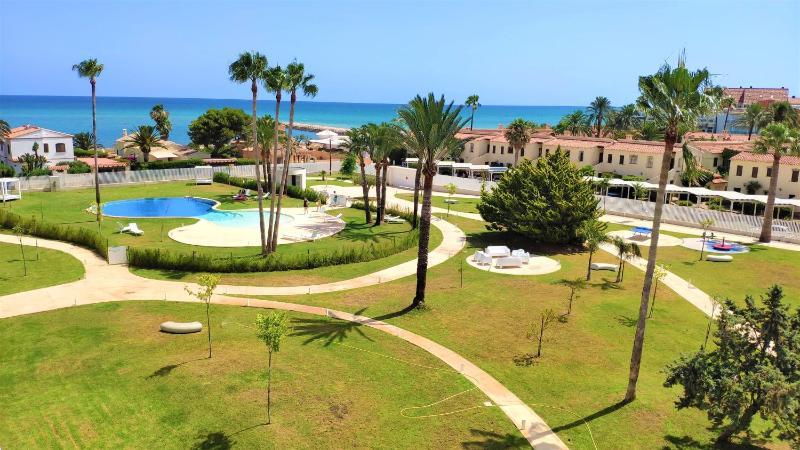 Apartamento planta baja Sol y Playa by costablancarent Images