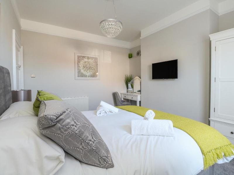 Ocean Retreat - image 7