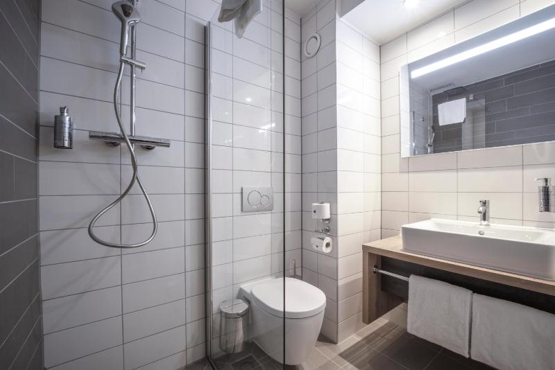 Large Double Room image 2