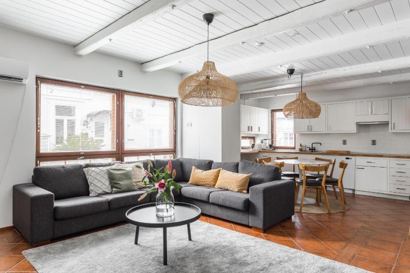 Three-Bedroom Apartment image 1