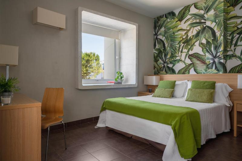 Superior Double Room image 4