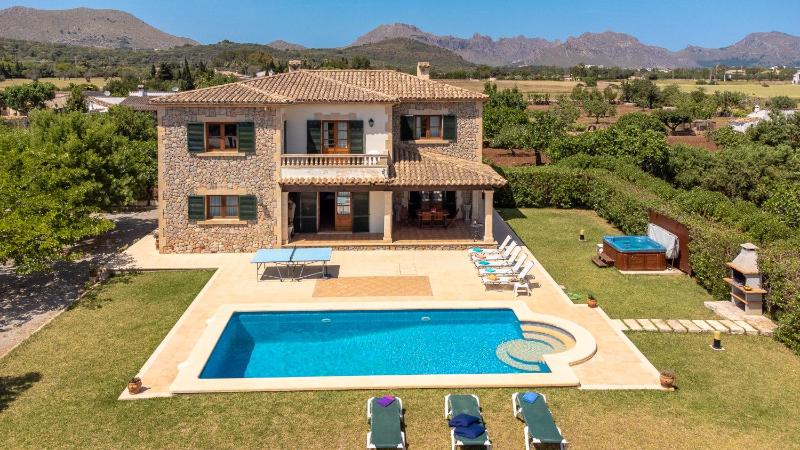 Villa can Canaveret By homevillas360 - image 26