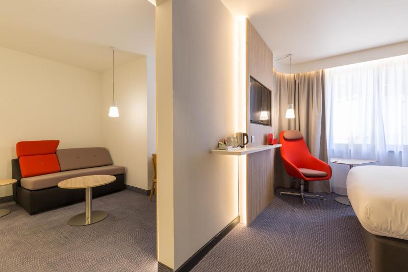 Holiday Inn Express Brussels Grand Place By IHG - image 2