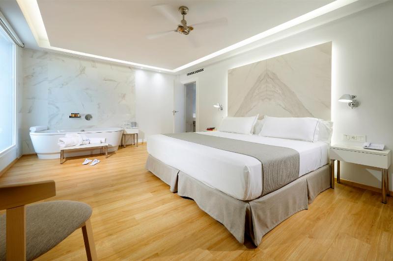 Junior Suite image 3