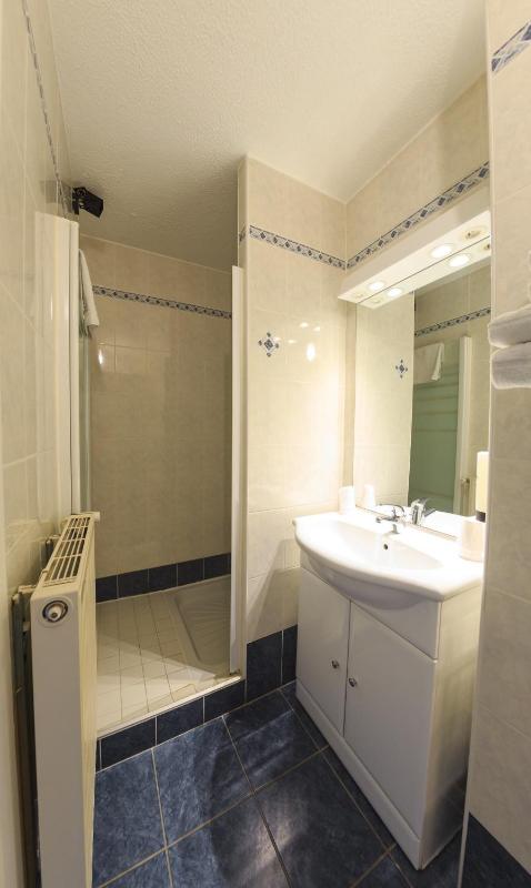 Superior Quadruple Room image 4