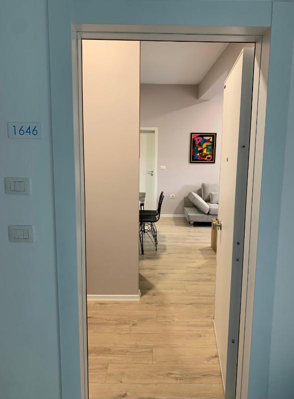 Lovely 1-bedroom Condo in Tirana WiFi-Netflix-AC - image 4