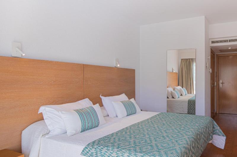 Economy Double Room image 1