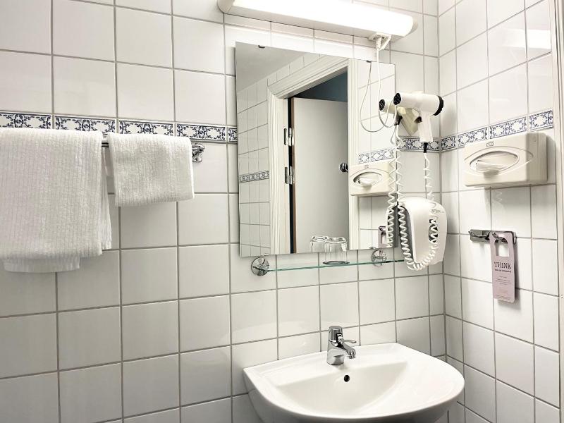 Karl Johans gate 35 - image 8