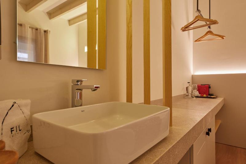 Single Room image 3