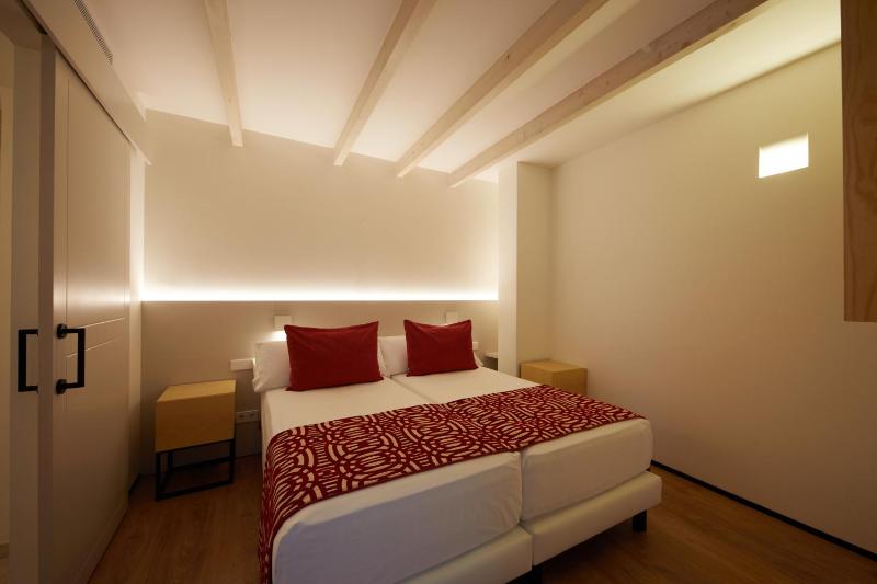 Double Room image 2