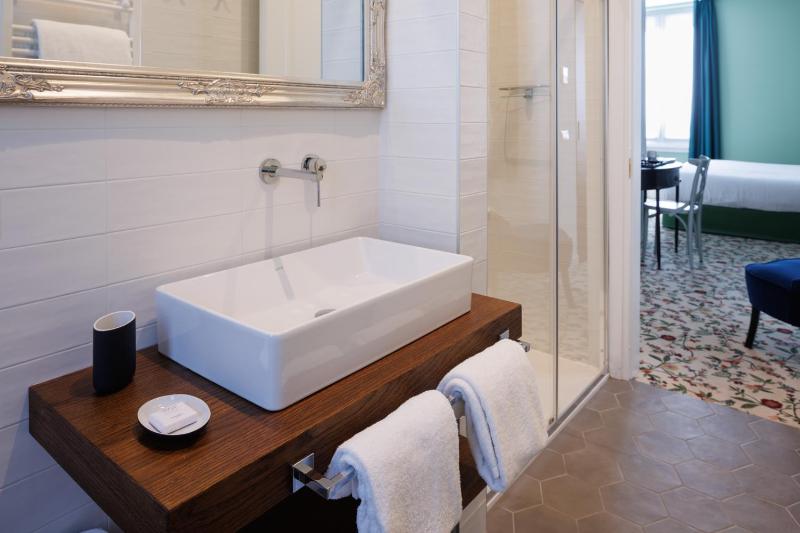 Superior Double or Twin Room image 3