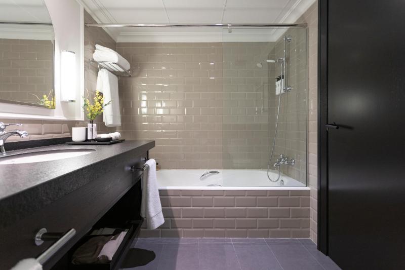 Superior Double Room image 3