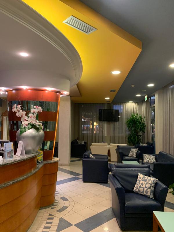 Hotel Bellevue - image 4