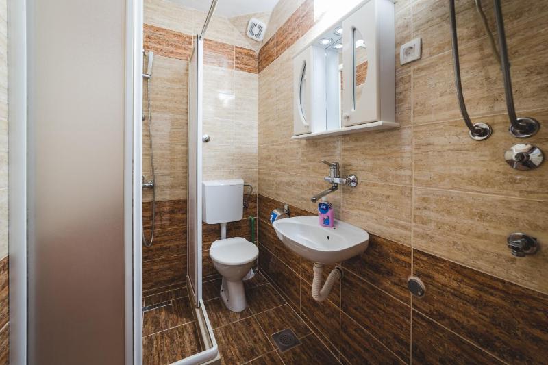 Studio Apartment image 3