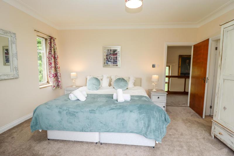 Aislaby Hall - image 33