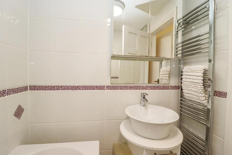 Aislaby Hall - image 9