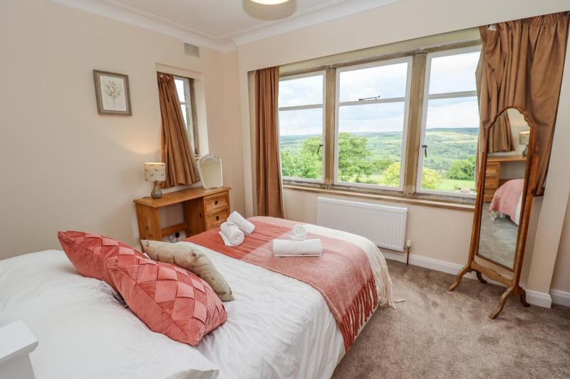 Aislaby Hall - image 20