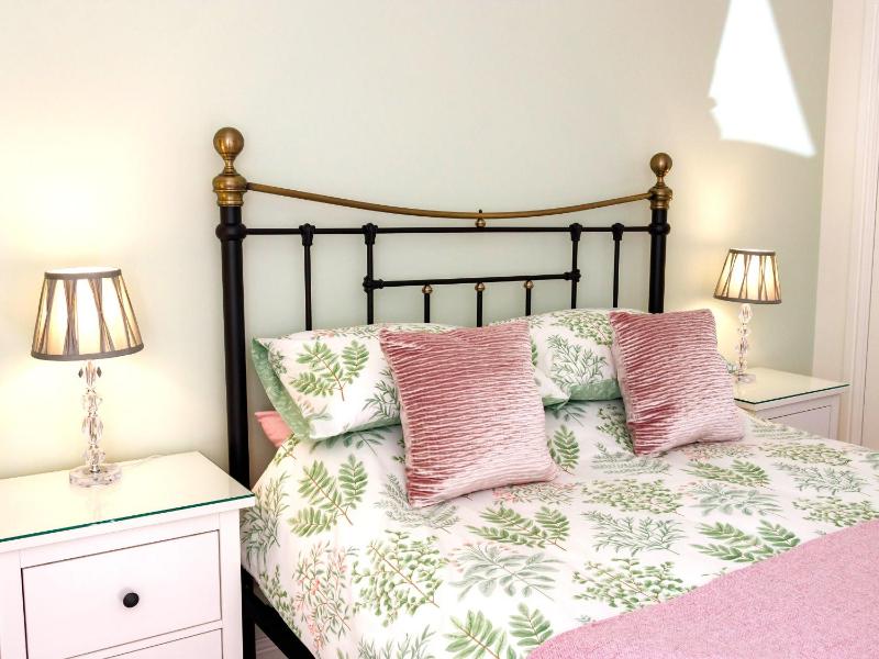The Old Vicarage Retreat - image 24