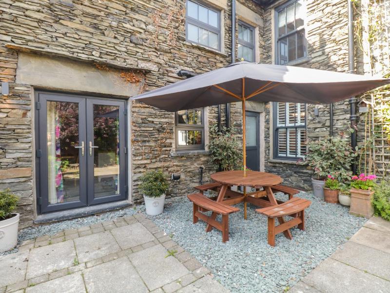 Hazelnut Cottage - image 22