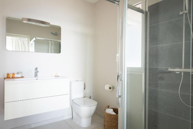 Eden Roc Villas - image 8