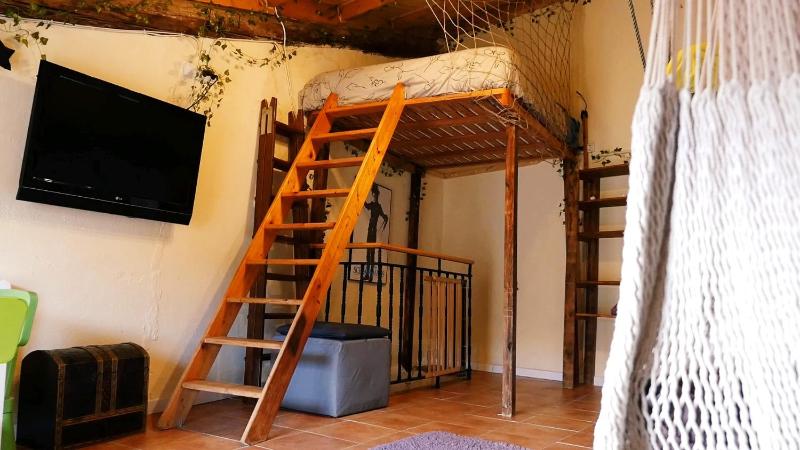 Two-Bedroom House image 2