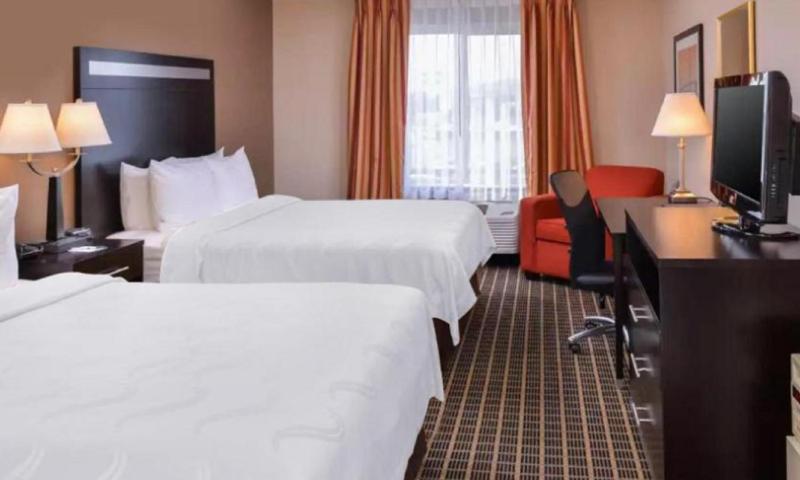 Double Queen Room image 2