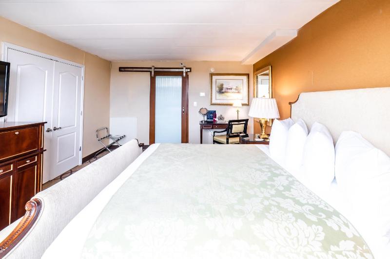 Junior Suite image 2