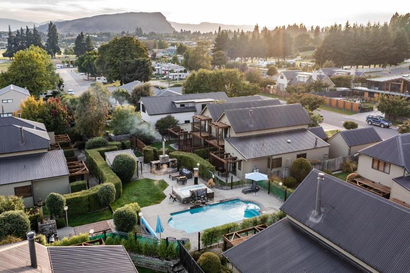 Wanaka Luxury Apartments - image 11
