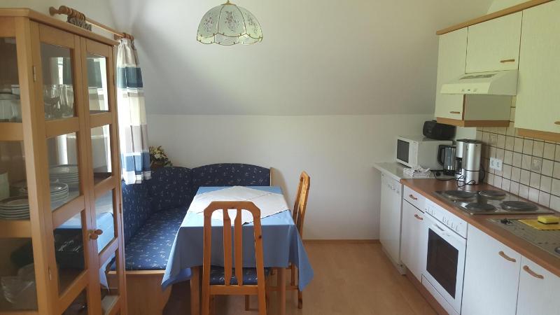 Two-Bedroom Apartment with Shower  image 4