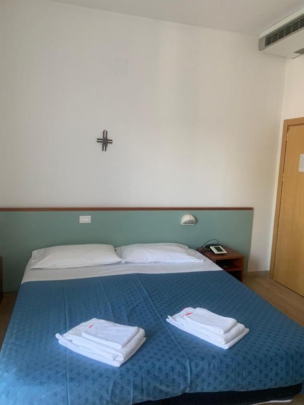Hotel Capri - image 31