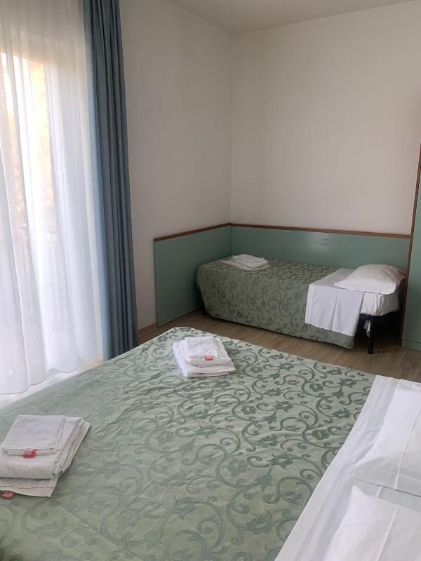 Hotel Capri - image 27